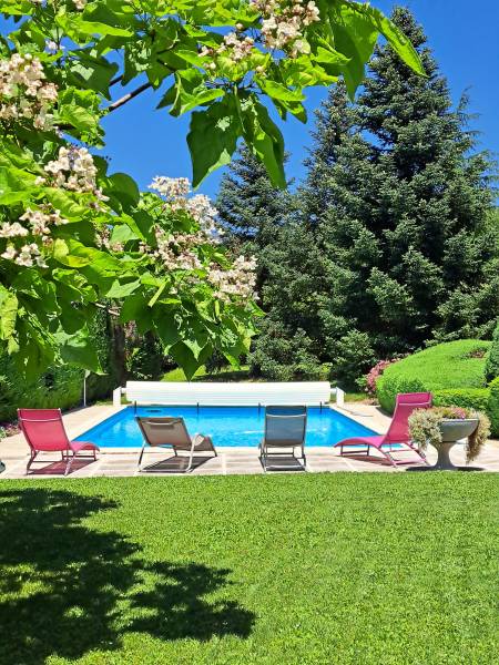 MAISON D'ARCHITECTE DE PLAIN PIED - 5 CHAMBRES - 150 M2  - PISCINE - FACE À LA MONTAGNE DE JUSTIN - DIE (26150)