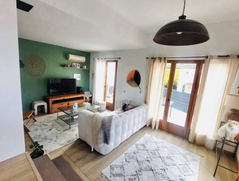 MAISON 4 PIÈCES AVEC PISCINE ET GARAGE SUR LE GOLF DE PONT ROYAL