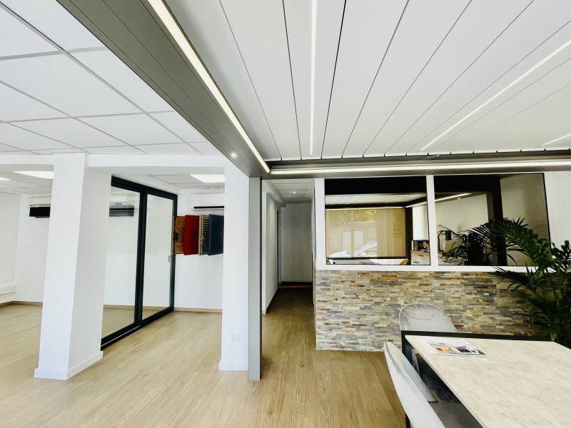 Murs Commerciaux Rénovés Salon-de-Provence | Investissement 13300