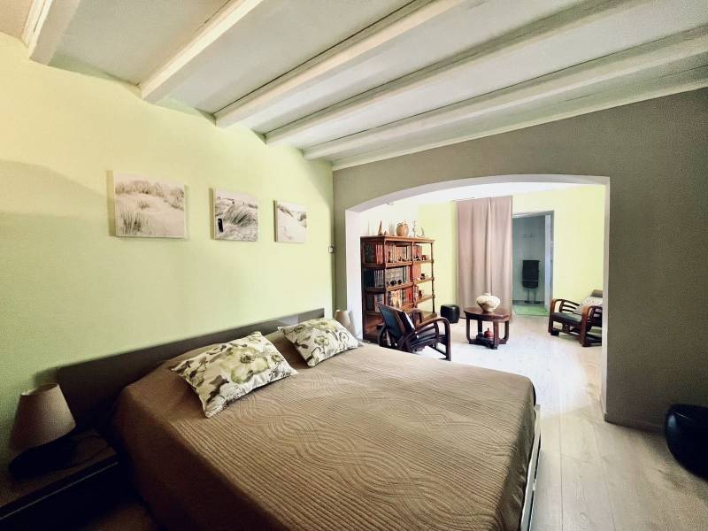 À VENDRE, VILLA 4 CHAMBRES, EN BORDURE DE GOLF À MALLEMORT