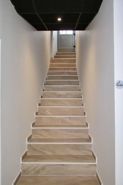 Appartement T2 meublé - rénové haut de gamme - emplacement central à Die (26150)