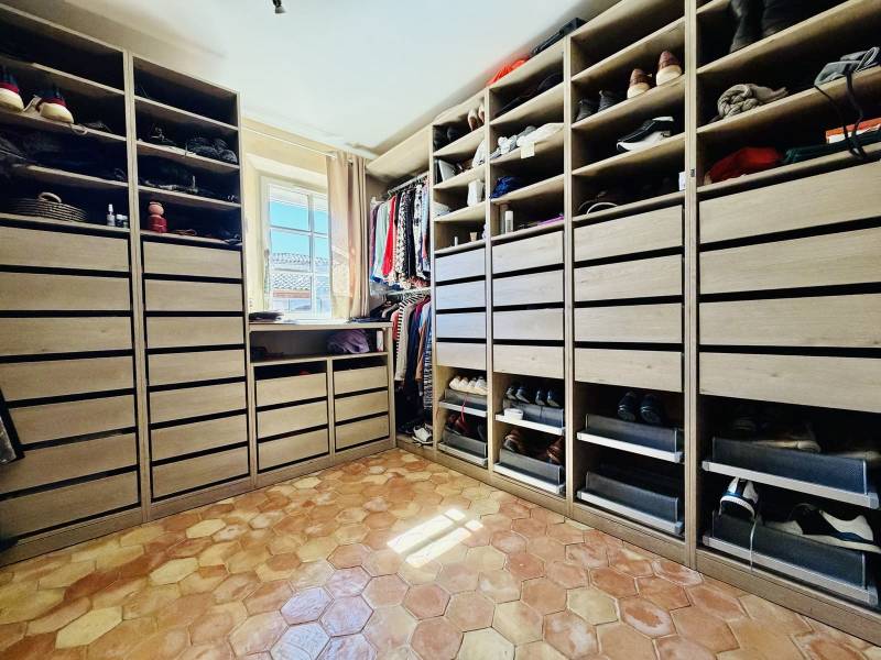Dressing aménagé