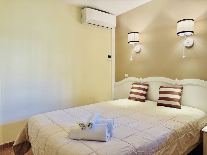 À VENDRE À MALLEMORT – INVESTISSEMENT LOCATIF MEUBLÉ & RÉNOVÉ GOLF DE PONT ROYAL