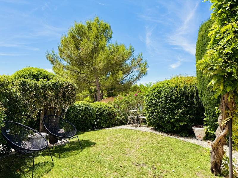 BASTIDE 2 CHAMBRES – MEUBLÉE – JARDIN & TERRASSE – PISCINE – GOLF DE PONT ROYAL