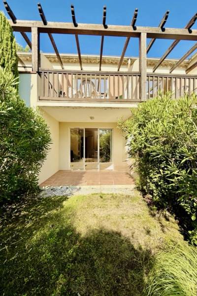 SPÉCIAL INVESTISSEURS: APPARTEMENT 4/5 PERSONNES AVEC JARDIN - GOLF DE PONT ROYAL 13370