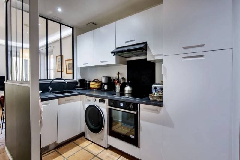 MAGNIFIQUE APPARTEMENT MEUBLÉ SUR LE GOLF DE PONT ROYAL, PARKING SOUTERRAIN ET PISCINE RÉSIDENTIELLE