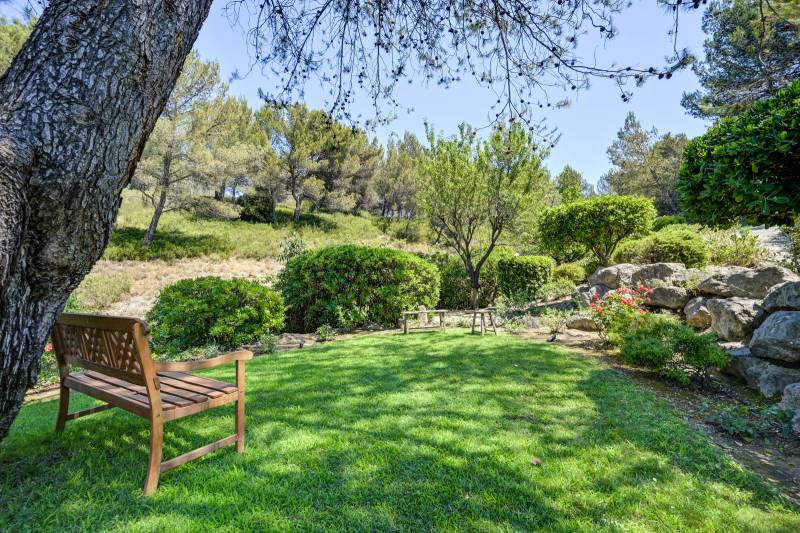 VILLA D'EXCEPTION SUR UN TERRAIN DE 3500M2, DOMAINE ET GOLF DE PONT ROYAL