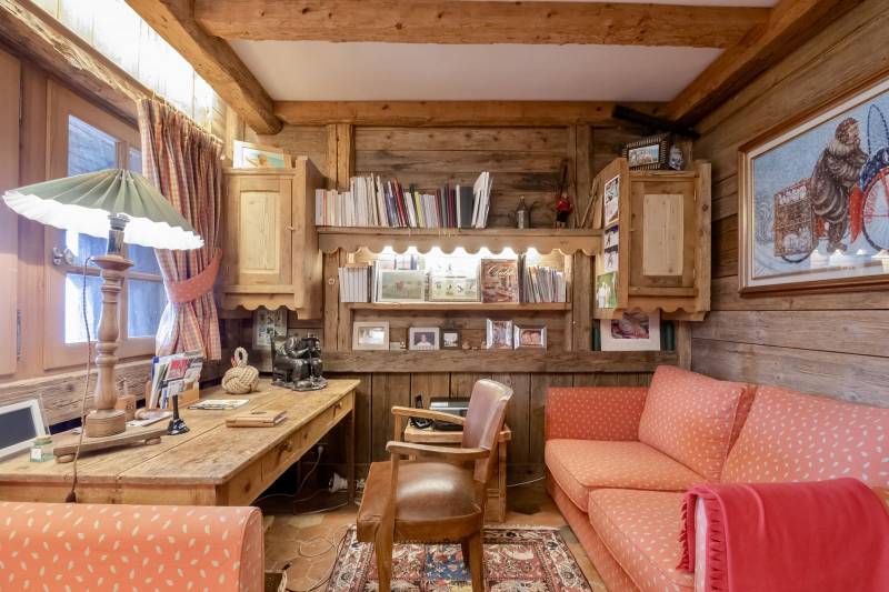CHALET D'ARCHITECTE À MEGÈVE,  CENTRE À PIED ET SKI-OUT