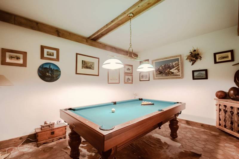 CHALET D'ARCHITECTE À MEGÈVE,  CENTRE À PIED ET SKI-OUT